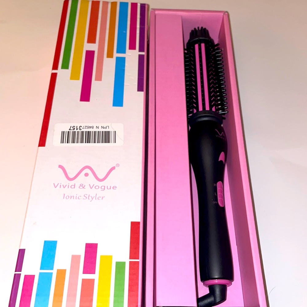 Ionic hot styling hair brush